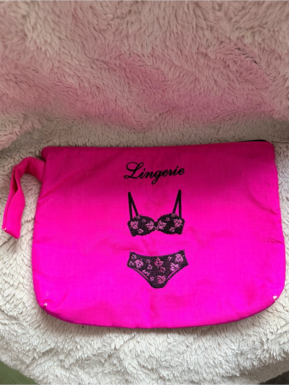 Victoria's Secret Vintage Hot Pink Lingerie Travel Pouch 12.25x8.5x1.75 inches